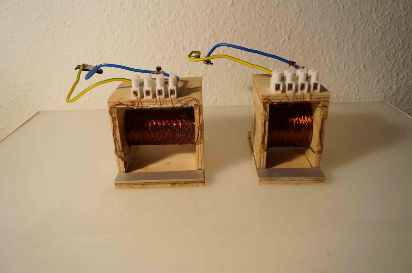 Click image for larger version
Name: Big, Small Coil.jpg
Views: 1
Size: 84.8 KB
ID: 45174